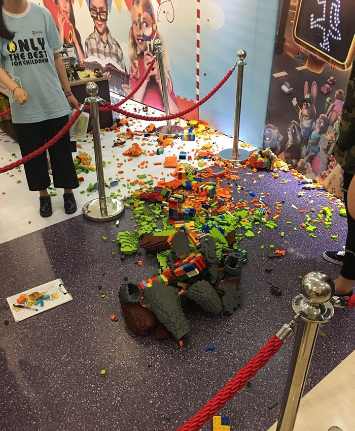 lego mess